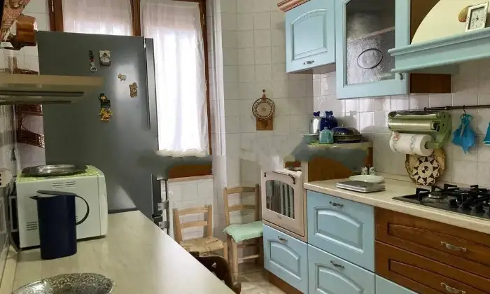 Rexer-Gavoi-Villa-unifamiliare-via-Taloro-Gavoi-Cucina