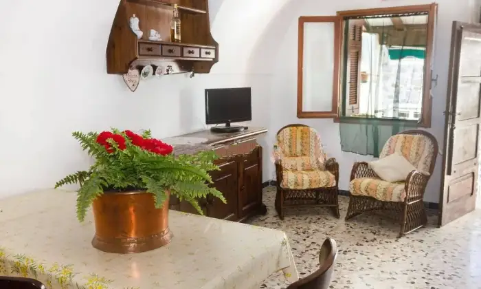Rexer-Dolceacqua-Quadrilocale-via-Vigliani-Dolceacqua-Salone