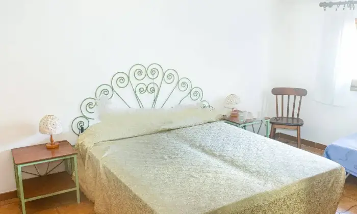 Rexer-Dolceacqua-Quadrilocale-via-Vigliani-Dolceacqua-CameraDaLetto