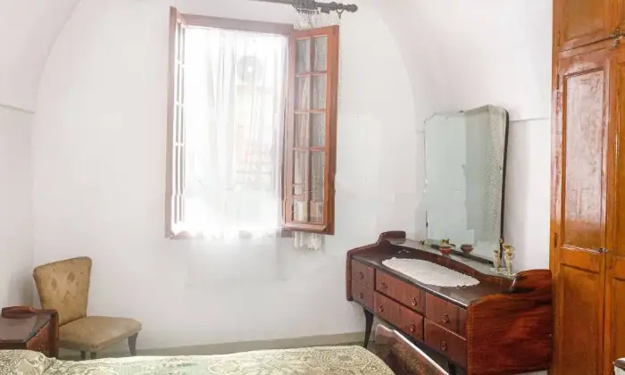 Rexer-Dolceacqua-Quadrilocale-via-Vigliani-Dolceacqua-CameraDaLetto