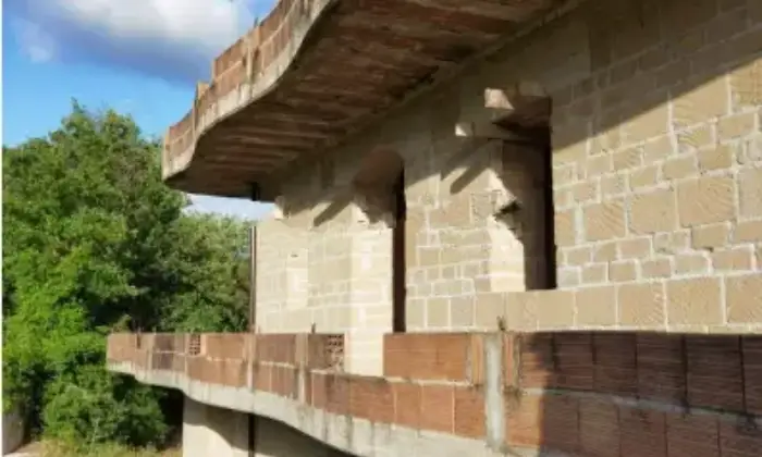 Rexer-Pontelatone-Vendesi-casale-in-Madonna-delle-Grazie-a-Pontelatone-Giardino