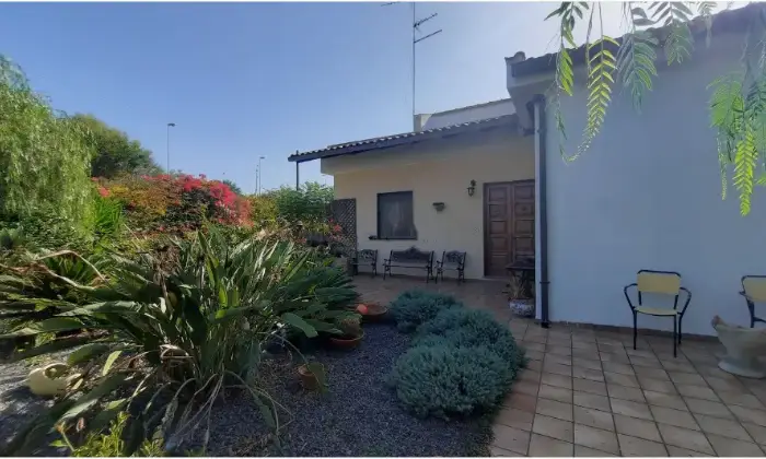 Rexer-Augusta-Villetta-bifamiliare-in-vendita-in-via-Milano-ad-Augusta-Giardino