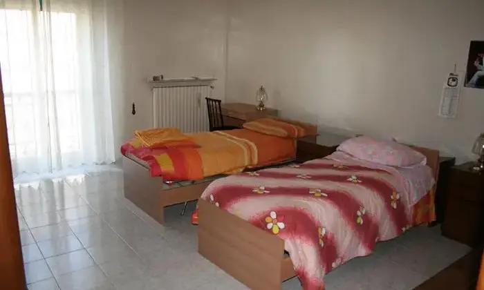 Rexer-Foggia-APPARTAMENTO-arredato-a-FOGGIA-FG-zona-centrale-CameraDaLetto