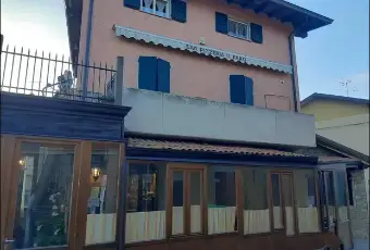Rexer-Ventasso-CasaIndipendente-in-Via-del-Frassine-Ventasso-Terrazzo