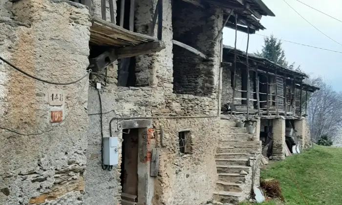 Rexer-Sanfront-Rustici-da-ristrutturare-Sanfront-CN-Giardino