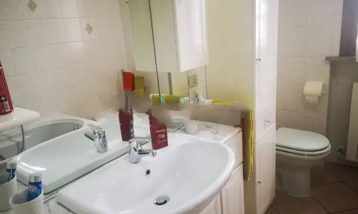 Rexer-Casalpusterlengo-Vendesi-appartamento-in-via-Stefano-Villa-Centro-Casalpusterlengo-Bagno