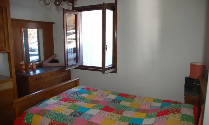 Rexer-Borno-LUMINOSA-VILLA-BIFAMIGLIARE-con-giardino-di-propriet-con-bellissima-vista-sulla-valle-Altro