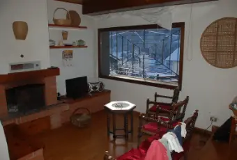 Rexer-Borno-LUMINOSA-VILLA-BIFAMIGLIARE-con-giardino-di-propriet-con-bellissima-vista-sulla-valle-Altro