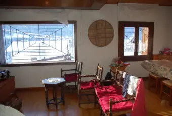 Rexer-Borno-LUMINOSA-VILLA-BIFAMIGLIARE-con-giardino-di-propriet-con-bellissima-vista-sulla-valle-Altro