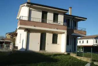 Rexer-Agna-Porzione-di-villa-bifamiliare-via-Giovanni-Battista-Cromer-Centro-Agna-Giardino