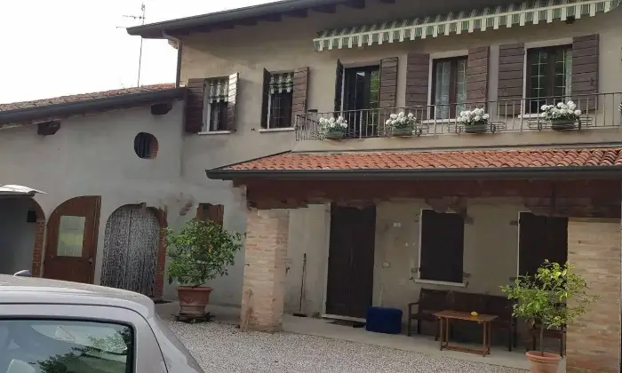 Rexer-Borgoricco-Rustico-via-Gaffarello-Ronchi-Borgoricco-Garage