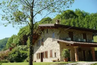 Rexer-Pertica-Bassa-Villa-unifamiliare-Strada-per-Avenone-Pertica-Bassa-Giardino