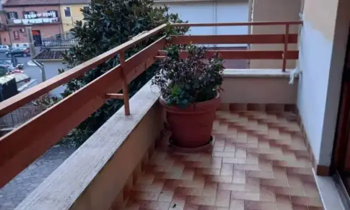 Rexer-Zagarolo-Vendesi-appartamento-in-via-Valle-del-Formale-Centro-Zagarolo-Terrazzo