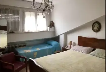Rexer-Tolentino-Appartamento-in-vendita-in-via-Vitale-Vitali-a-Tolentino-CameraDaLetto