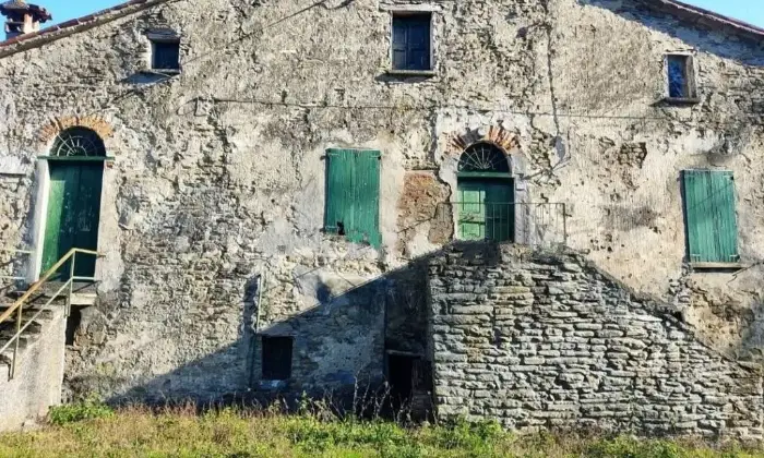 Rexer-Casola-Valsenio-Casale-da-ristrutturare-m-Valsenio-Casola-Valsenio-Garage