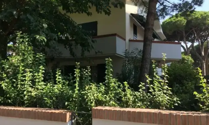 Rexer-Cervia-Villa-a-schiera-viale-Damiano-Chiesa-Milano-Marittima-Cervia-Facciata