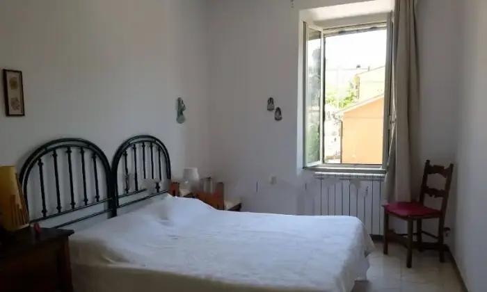 Rexer-Roviano-Casa-indipendente-in-vendita-a-Roviano-RM-CameraDaLetto
