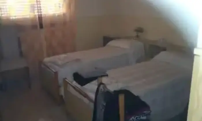 Rexer-Agrigento-Appartamento-ristrutturato-villaggio-Mos-ad-Agrigento-AG-CameraDaLetto