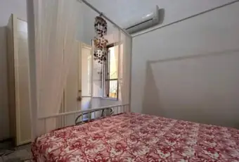 Rexer-Gaeta-Appartamento-in-Via-Faustina-Gaeta-Camera-matrimoniale