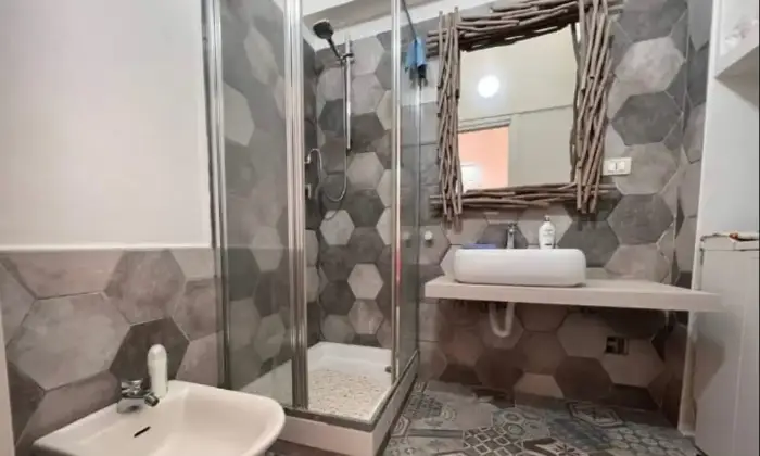 Rexer-Gaeta-Appartamento-in-Via-Faustina-Gaeta-Bagno
