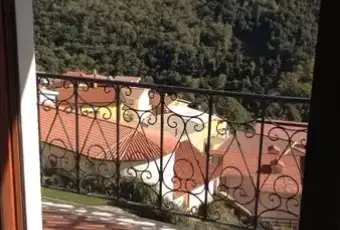 Rexer-Desulo-Vendesi-Immobile-residenziale-a-Desulo-Balcone