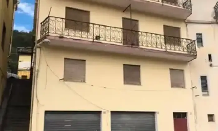 Rexer-Desulo-Vendesi-Immobile-residenziale-a-Desulo-Garage