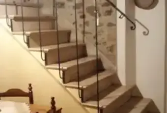 Rexer-Pescia-Casa-in-borgo-medioevale-Altro