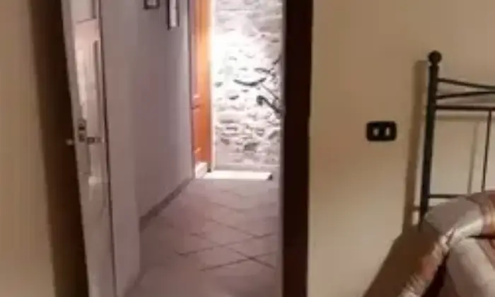 Rexer-Pescia-Casa-in-borgo-medioevale-Altro