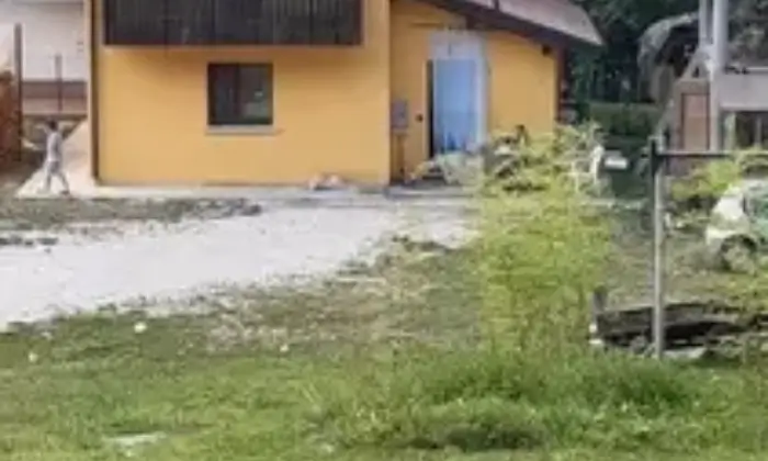 Rexer-Sedico-Casa-villa-di-testa-indipendente-Giardino