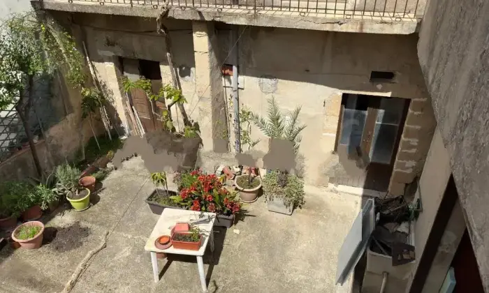 Rexer-Chiaramonte-Gulfi-Vendesi-Appartamento-via-Guglielmo-Marconi-Centro-Chiaramonte-Gulfi-Giardino