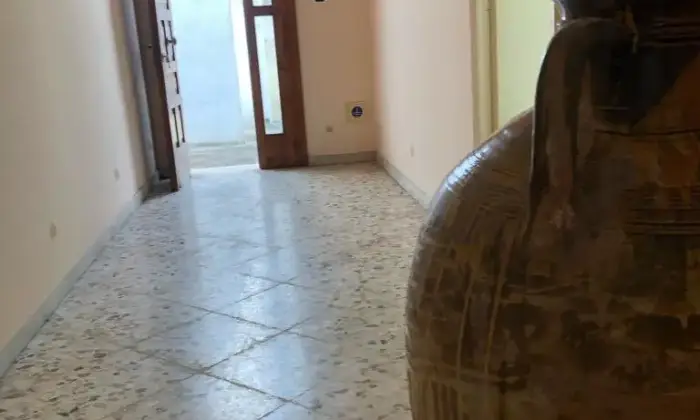 Rexer-Castri-di-Lecce-Immobile-A-con-corte-e-volte-a-stella-a-CASTRI-DI-LECCE-Cantina