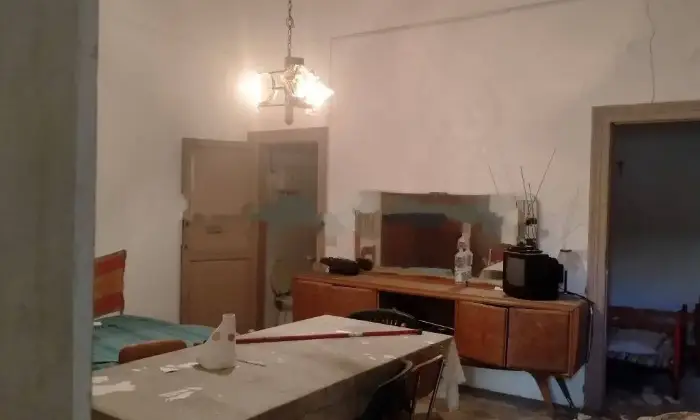 Rexer-Erice-Vendesi-appartamento-in-via-Filippo-Guarnotta-Centro-Erice-Salone