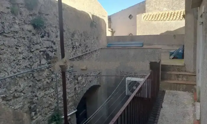 Rexer-Erice-Vendesi-appartamento-in-via-Filippo-Guarnotta-Centro-Erice-Terrazzo