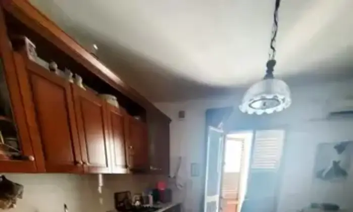 Rexer-Siniscola-Vendesi-appartamento-Siniscola-Via-SSatta-Cucina