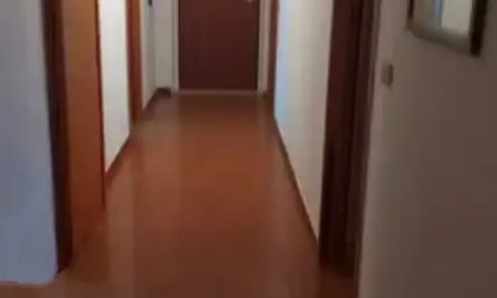 Rexer-Siniscola-Vendesi-appartamento-Siniscola-Via-SSatta-Corridoio
