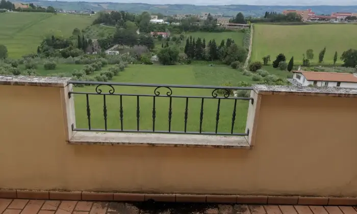 Rexer-Fermo-Appartamento-zona-residenziale-Fermo-Terrazzo
