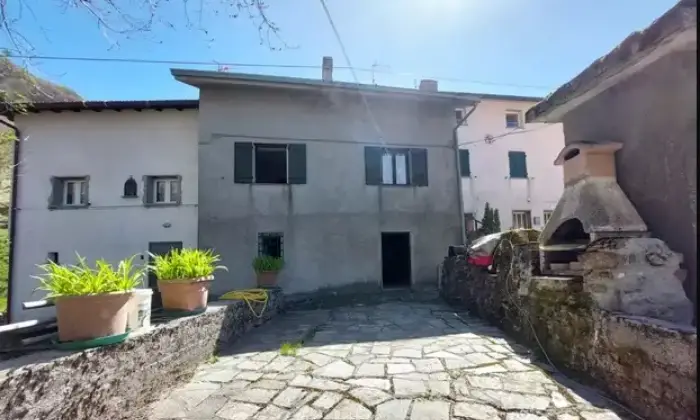 Rexer-Torriglia-Villa-in-vendita-in-localit-Buoni-di-Pentema-Torriglia-Giardino