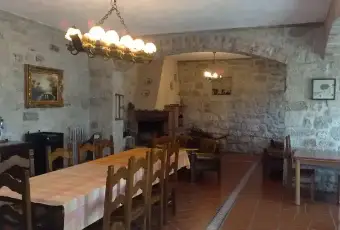 Rexer-Pontelandolfo-Vendesi-villa-a-Pontelandolfo-BN-Sala-Pranzo