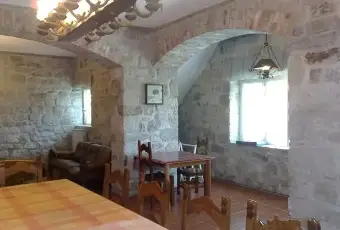 Rexer-Pontelandolfo-Vendesi-villa-a-Pontelandolfo-BN-Sala-Pranzo