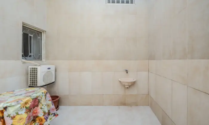 Rexer-San-Vito-dei-Normanni-Meravigliosa-villetta-doppia-con-ampio-spazio-verde-da-ristrutturare-ALTRO