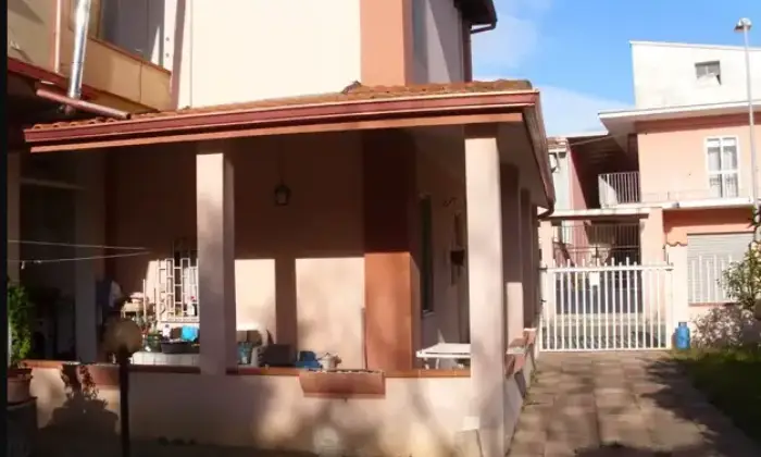 Rexer-Decimomannu-Vendesi-casa-indipendente-a-DECIMOMANNU-Terrazzo