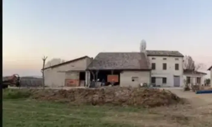 Rexer-Mariana-Mantovana-Casa-in-vendita-in-Corte-Scopatella-a-Mariana-Mantovana-Giardino