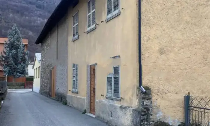 Rexer-Cosio-Valtellino-Villa-plurifamiliare-via-Don-Luigi-Guanella-Regoledo-Cosio-Valtellino-Terrazzo