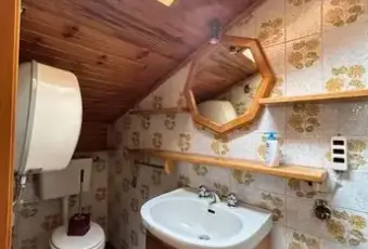 Rexer-Scopello-Mansarda-in-Via-Chioso-Scopello-Bagno