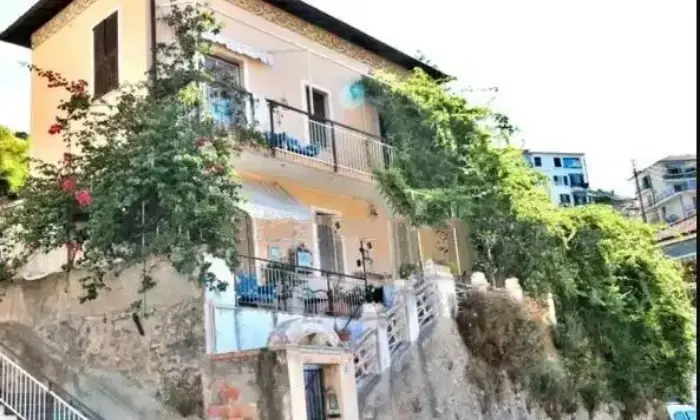 Rexer-Sanremo-Casa-indipendente-a-Sanremo-Terrazzo