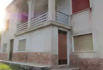 Rexer-Rivello-Vendesi-Villa-con-pertinenze-e-terreno-a-RIVELLO-Giardino