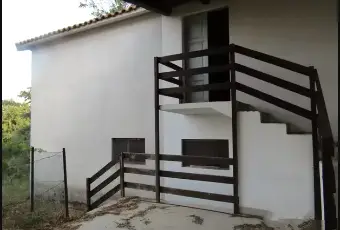 Rexer-Rivello-Vendesi-Villa-con-pertinenze-e-terreno-a-RIVELLO-Garage