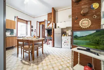 Rexer-SantElpidio-a-Mare-Casa-indipendente-su-tre-livelli-con-ampi-spazi-CUCINA