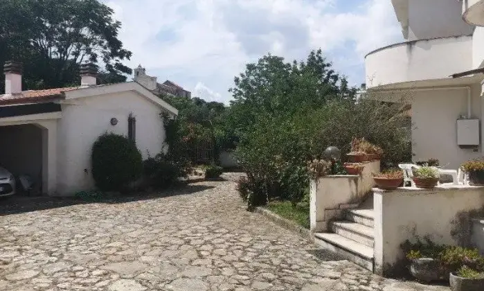 Rexer-Alvignano-Villa-in-vendita-in-via-Tommaso-Pagliuca-Alvignano-Terrazzo