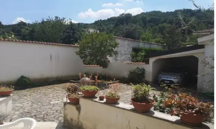 Rexer-Alvignano-Villa-in-vendita-in-via-Tommaso-Pagliuca-Alvignano-Terrazzo